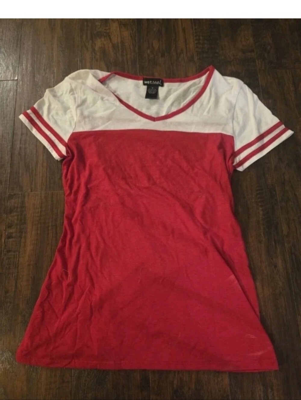 Womens red and white colorblocked V-neck t-shirt wet seal size medium